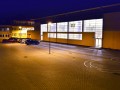 Sala sportowa (z biblioteką i łącznikiem) oraz parking w Kiełpinie