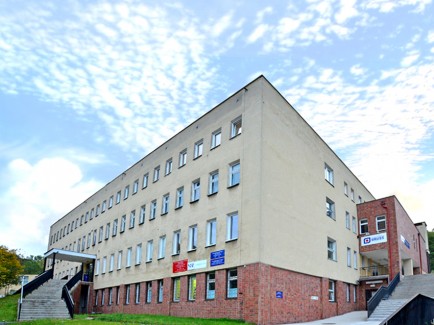 Laboratorium Medyczne Bruss (adaptacja)