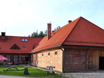 Muzeum we Wdzydzach Kiszewskich (budowa sektora wejściowego)